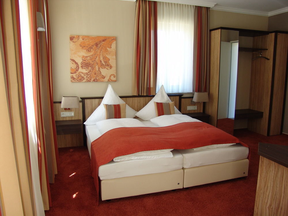 M13 Hotel Riol Dış mekan fotoğraf